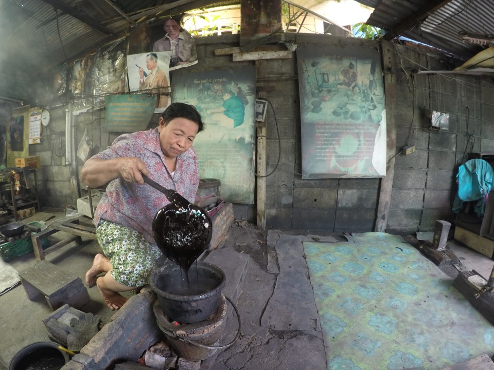 Bangkok Noi Canal, Ban Bu bronzeware workshops, Baan Silapin puppetry house, Talat Phlu Market stalls