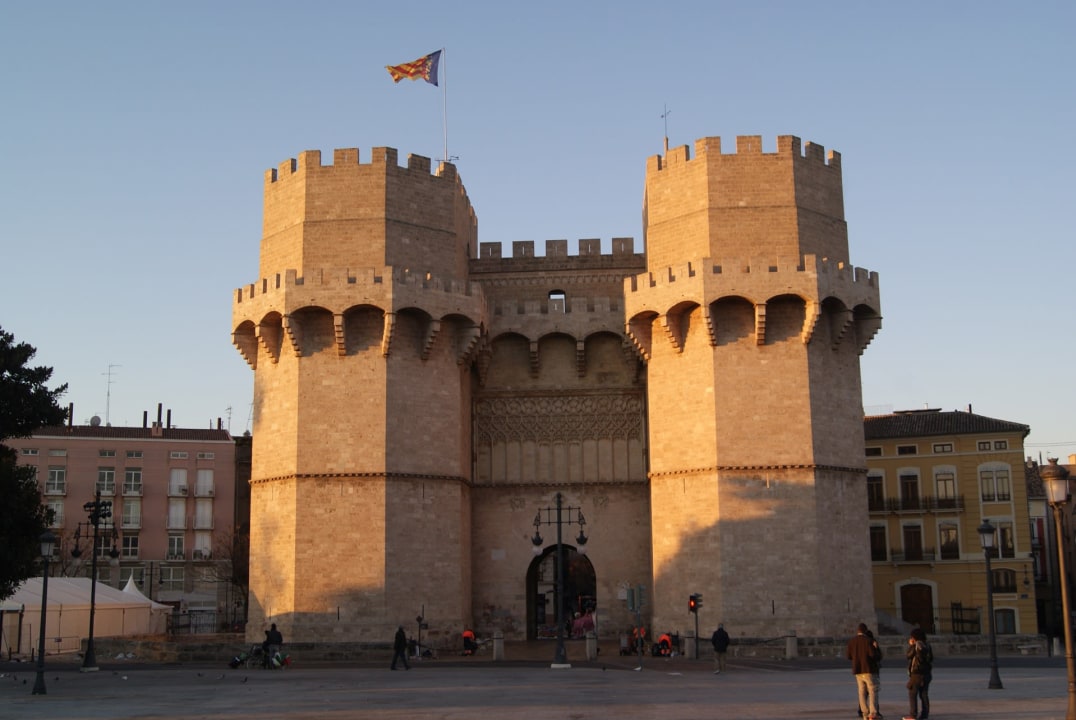 Serranos Towers, Palace of the Generalitat, Silk Exchange, Edificio de Correos