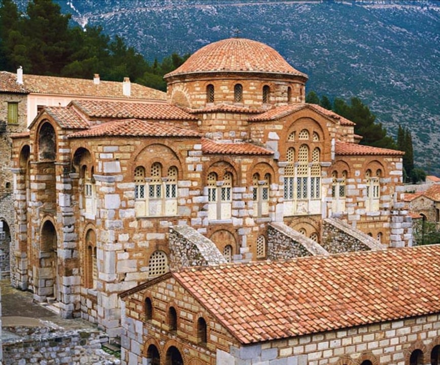 Temple of Apollo (Delphi), Delphi museum, Hosios Loukas Monastery, cliffside Arachova