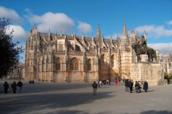 1-Day Private Tour from Lisbon to Óbidos, Nazaré, Batalha and Fátima