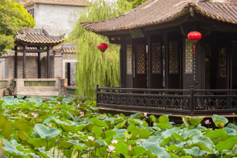 2-Day Foshan Qinghui Garden and Fengjian Water Town Private Tour