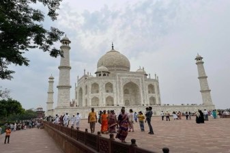 10-Hour Taj Mahal Tour of Agra and Fatehpur Sikri with Agra Fort