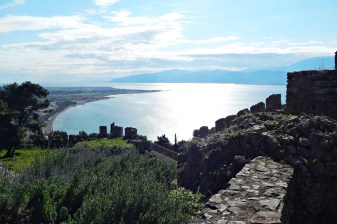 9-Day Mainland Greece Tour from Igoumenitsa with UNESCO Sites