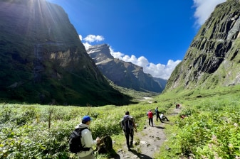 11-Day Annapurna Base Camp Trek from Kathmandu via Pokhara