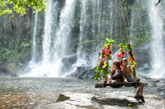 8-Hour Phnom Kulen National Park Tour from Siem Reap with Waterfall