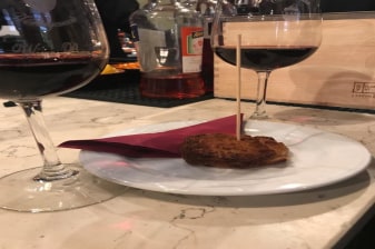 2-Hour Venice Food and Wine Tasting Tour with Local Cicheti
