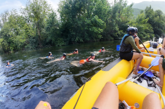 3-Hour Cetina River Rafting from Omiš with Cliff Jumping