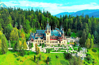 12-Hour Transylvania Day Trip from Bucharest with Castles and Brașov