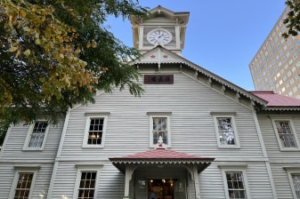 6-Hour Sapporo Walking Tour with Landmarks and Hidden Gems