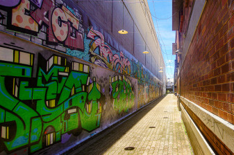 1-Hour Cairns Hipster and Street Art Tour with Rusty's Market