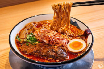 6-Hour Private Tokyo Tour with Yanaka, Shibuya and Cultural Activity