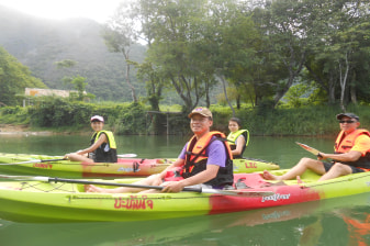 6-Day Vientiane and Vang Vieng Adventure Tour with Kayaking