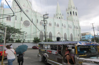3-Hour Binondo and Quiapo Walking Tour with San Sebastian Church
