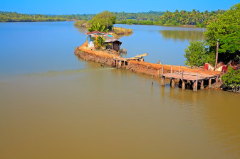 10-Hour Kannur Sightseeing Tour with Forts, Temples, and Handloom