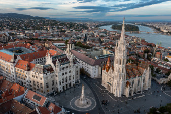 2-Hour Buda Castle District Walking Tour with Legends and Views