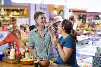 1-Hour Food Tour of South Melbourne Market with Trader Tastings