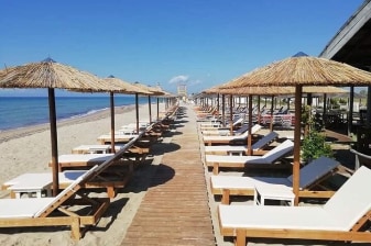 Potamos Beach & Wine Experience: Private Day Trip