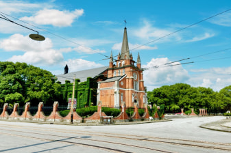 One-Day Tour of Shanghai （Film Park & Zhujiajiao Ancient Town）