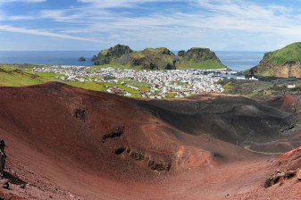 Westman Islands Puffins, Volcano & Elephant Rock Tour