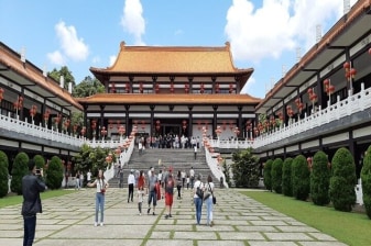 6 Hour Buddhist Temple and Embu das Artes Tour Art Galleries, Artisan Shops