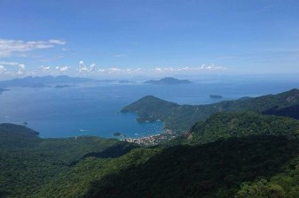 From Abraão: Pico do Papagaio 9h Private Hiking Ilha Grande