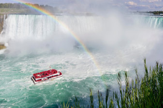 Niagara Falls Day Tour | 8: 00 AM - 5:30 PM