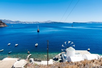 3 Volcanic Islands Nea Kameni Palea Kameni and Thirassia Cruise