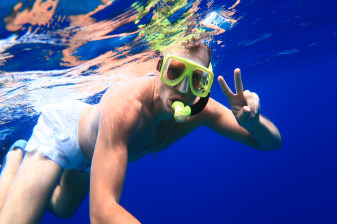 Snorkeling Boat Trip in Tiran Island