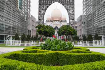 Kuala Lumpur City Tour with KL Tower Ticket & Putrajaya with Boat Ride (Private)