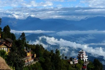 4-Day Kathmandu Trek to Chisapani and Nagarkot with Free Day