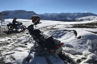 15-Day Zanskar and Leh Motorcycle Expedition with Umling La