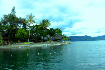 4-Day Lake Toba and Samosir Island Tour with Berastagi from Medan