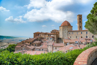 2-Hour Volterra Walking Tour with Alabaster Workshop Visit