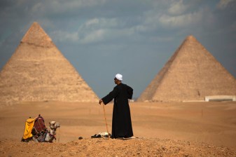8-Hour Giza, Saqqara and Dahshur Tour with Pyramids and Sphinx