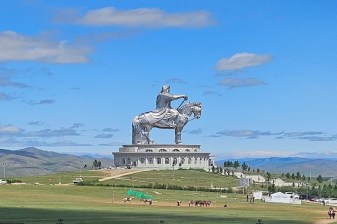 2-Day Mongolia Tour to Terelj with Ger Stay and Horse Riding