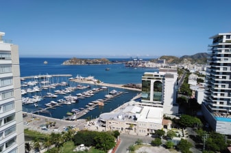 1-Day Santa Marta Discovery Tour with Taganga and Tayrona Heritage