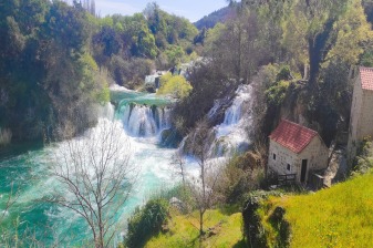 3-Hour Krka Waterfalls Tour with Boat Ride to Skradinski buk