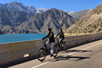 3-Day Mendoza Cycling Tour with Wine Country and Andes Rides