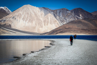 10-Day Himachal Motorbike Tour with Leh and Pangong Lake