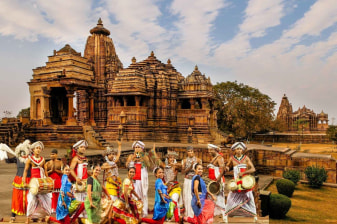 5-Day Khajuraho, Orchha and Bandhavgarh Tour with Jeep Safari