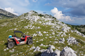 3-Hour Mount Svilaja Sightseeing Tour with Lake Peruća and Cetina