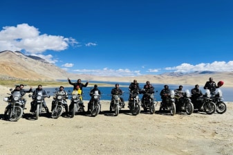 15-Day Ladakh Bike Trip from Delhi through Nubra, Pangong and Zanskar