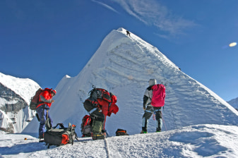 19-Day Island Peak Trek from Kathmandu via Everest Base Camp