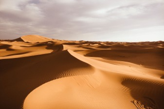3-Day Luxury Desert Tour from Marrakech to Erg Chigaga