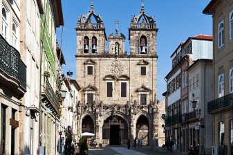 2-Hour Braga Walking Tour with Cathedral Insights from a Bracarense