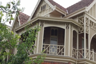 2-Hour North Adelaide Walking Tour of Grand Mansions and Heritage Homes