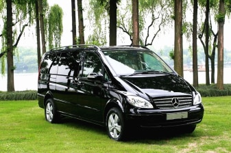 2-Hour Private Guangzhou Airport Transfer with Hotel Pickup or Drop-off