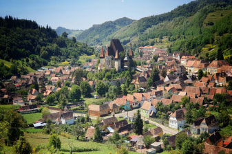 7-Day Transylvania Tour from Bucharest with Saxon Villages and Castles