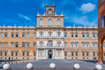 2-Hour Private Walking Tour of Modena with UNESCO Highlights