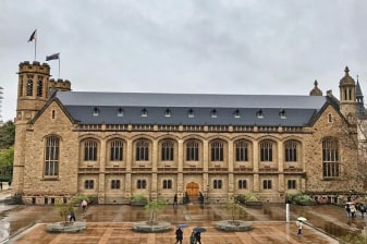 2-Hour Adelaide Architecture Walking Tour with Historic Civic Landmarks